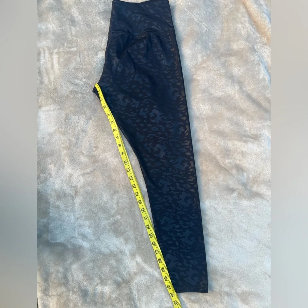 Black Camouflage Leggings - Picture 4 of 10